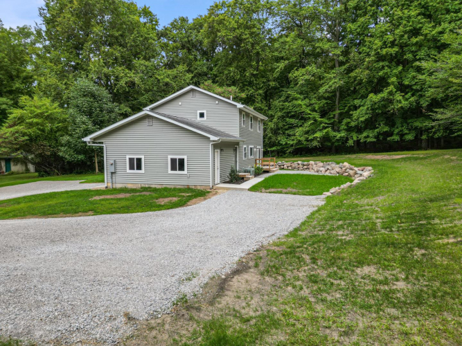 Listing Image 26