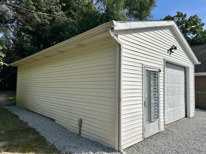 Listing Image 26