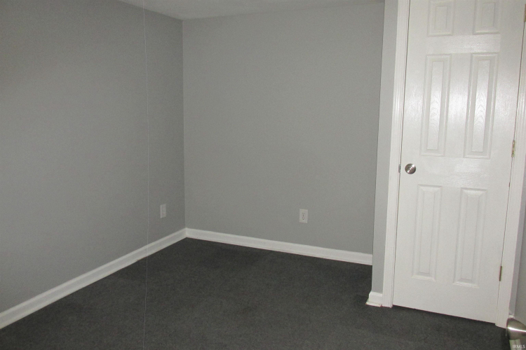 Listing Image 24