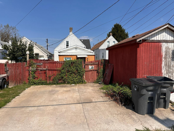 Listing Image 8