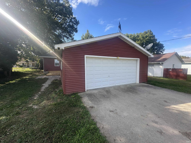 Listing Image 17