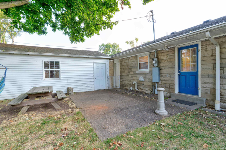 Listing Image 32