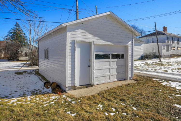 Listing Image 29