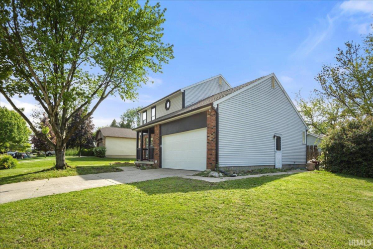 Listing Image 3