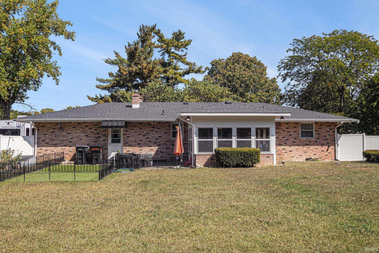 Listing Image 23