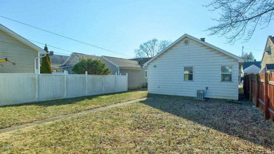 Listing Image 15
