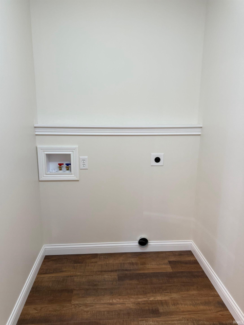 Listing Image 20