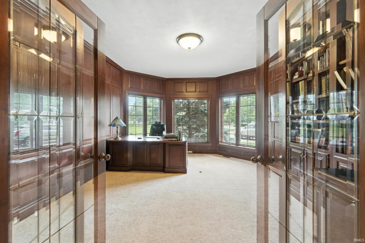 Listing Image 18