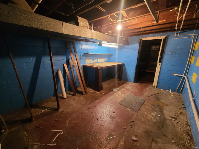 Listing Image 18