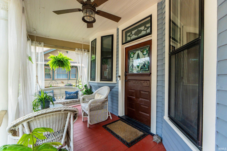 Listing Image 5