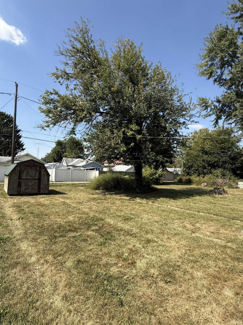 Listing Image 17