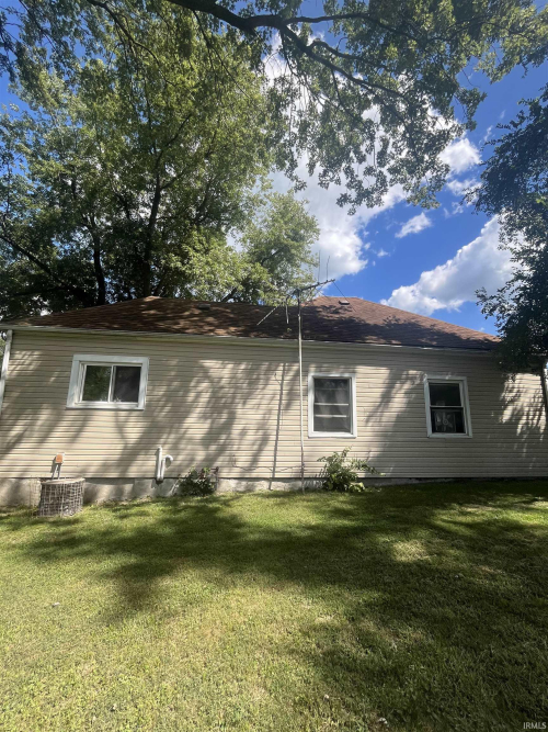 Listing Image 12