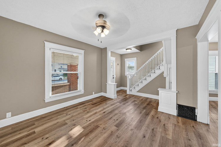 722 E 3Rd Street Mishawaka IN 46544-2239 (House For Sale