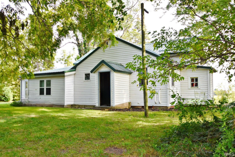Listing Image 4