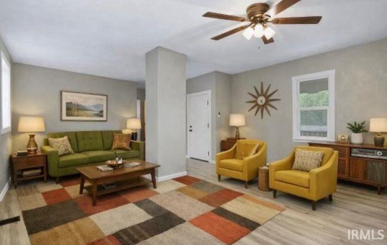 Listing Image 6