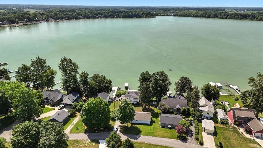 Listing Image 11