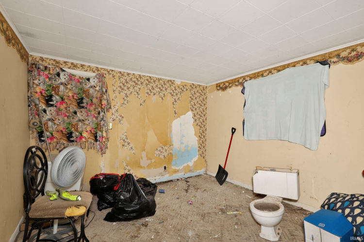 Listing Image 25