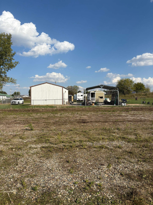 Listing Image 11