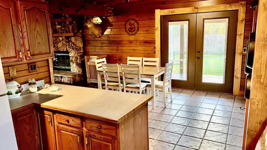 Listing Image 16