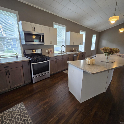 Listing Image 8