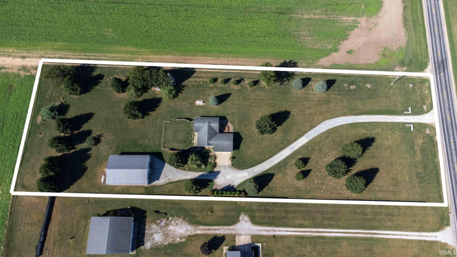 Listing Image 11