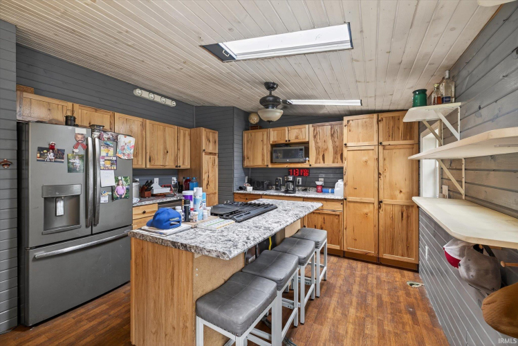 Listing Image 20