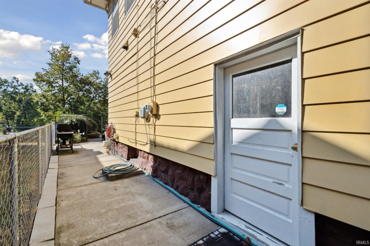 Listing Image 24