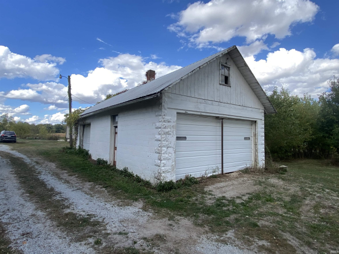 Listing Image 8