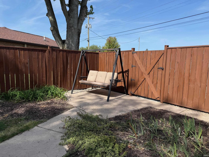 Listing Image 27