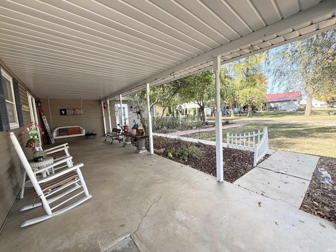 Listing Image 6