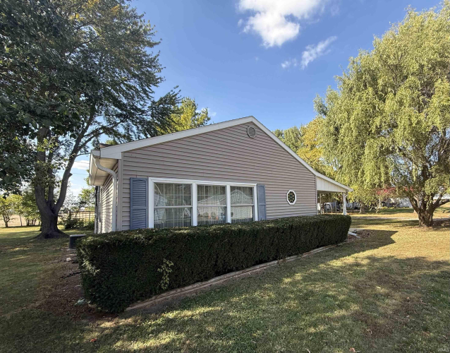 Listing Image 7