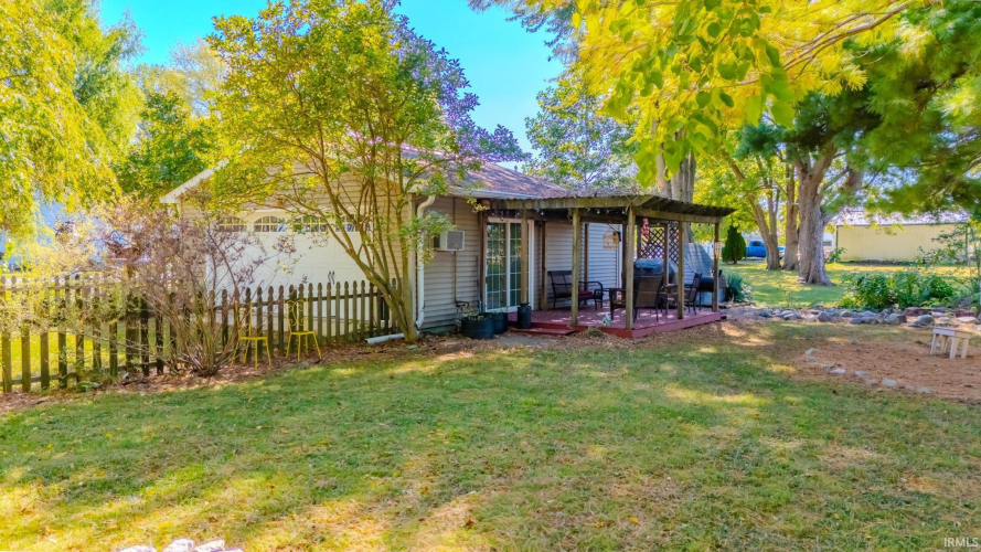 Listing Image 9