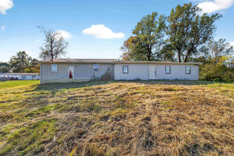 Listing Image 19