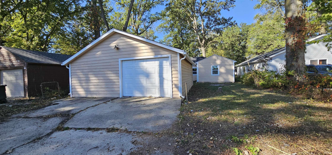 Listing Image 33