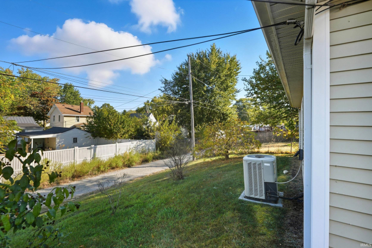 Listing Image 29
