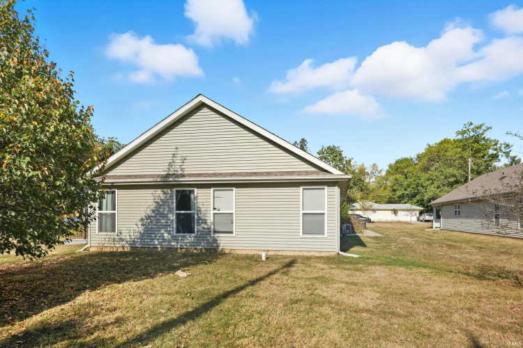 Listing Image 9