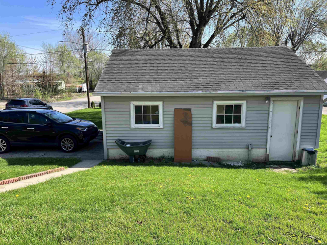 Listing Image 19