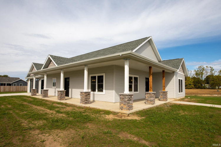 Listing Image 2