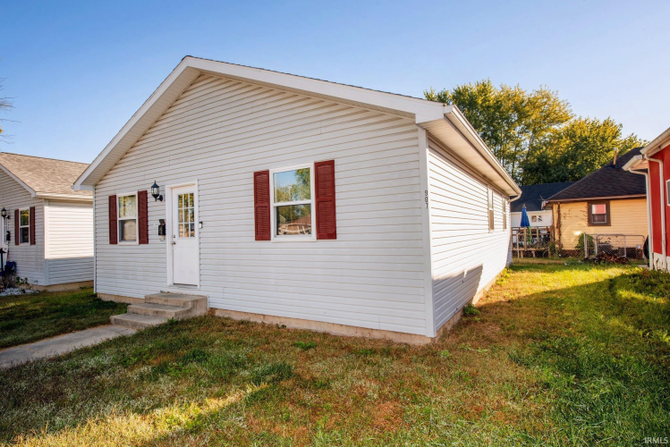 Listing Image 12