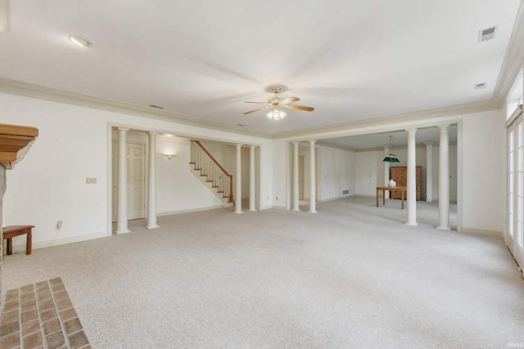 Listing Image 28