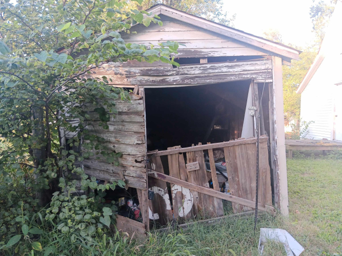 Listing Image 8