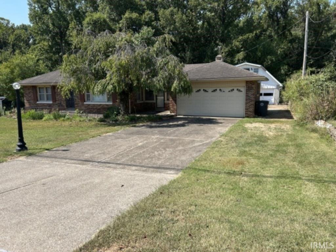 Listing Image 6