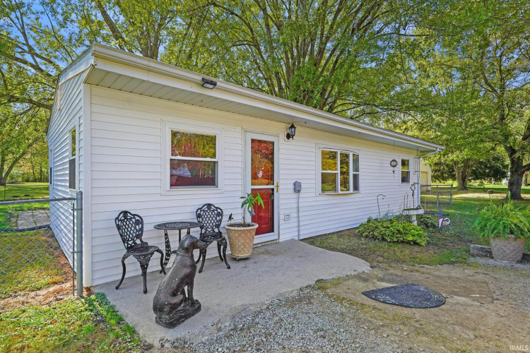Listing Image 7
