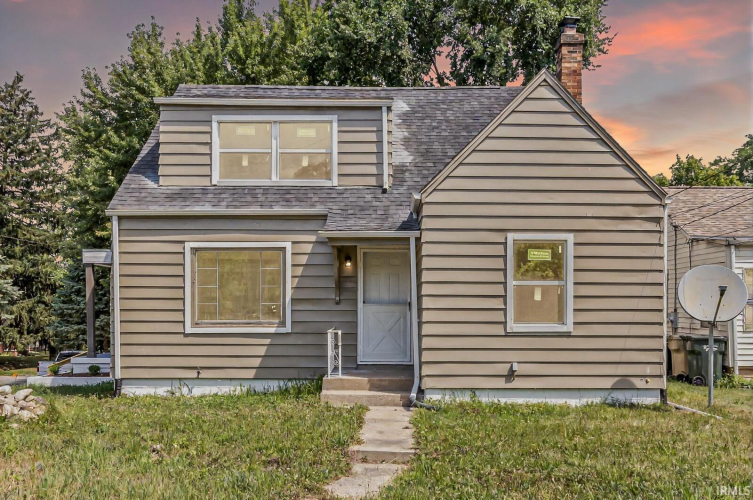 Listing Image 3