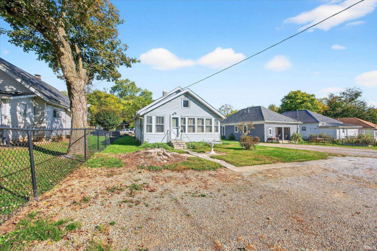 Listing Image 28