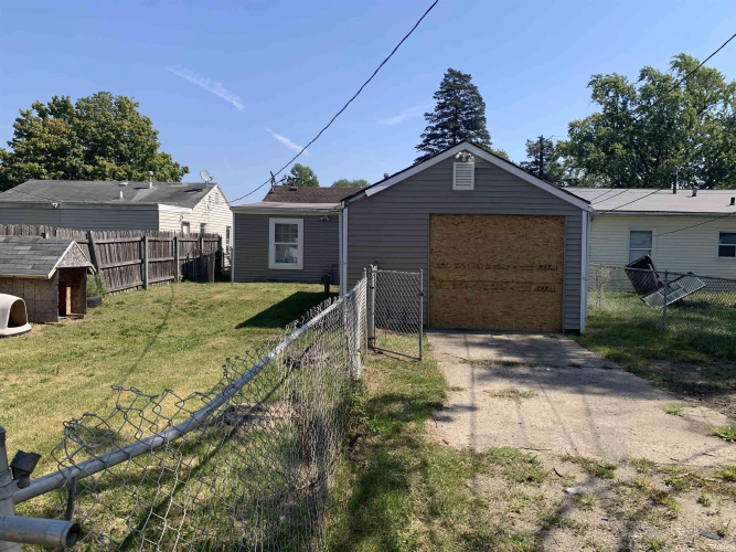 Listing Image 5