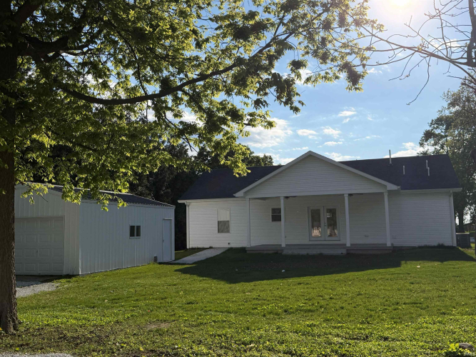 Listing Image 3