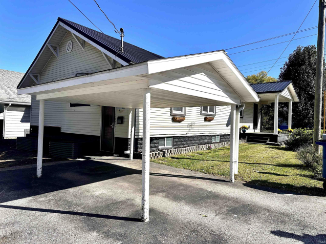 Listing Image 3