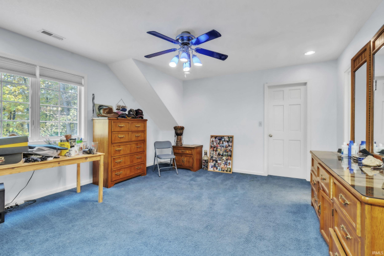 Listing Image 28