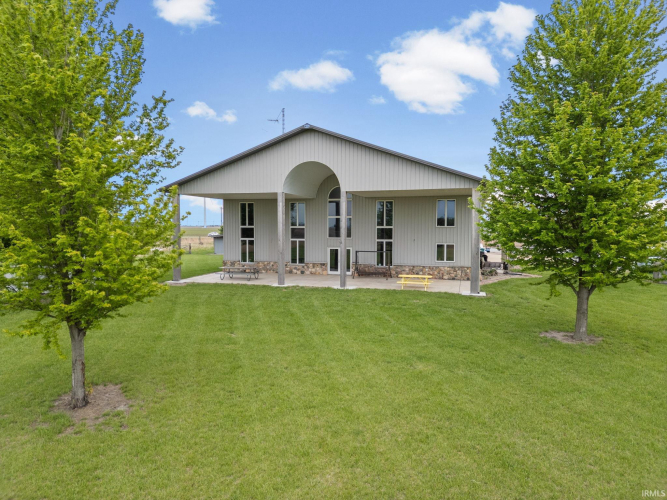 8796 S US 231 Brookston, IN 47923